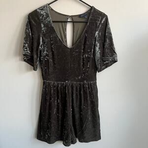 American Eagle Crushed Velvet Look Romper Short Sleeve V-Neck Lounge Green S